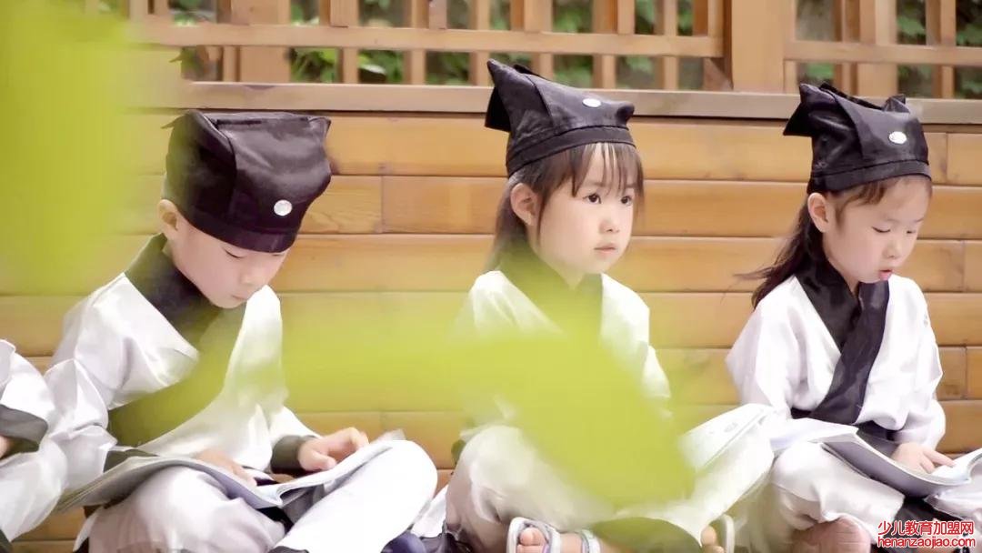 真正的良心儿童国学教育,绝对不是摇头晃脑背古文! 真正的良心儿童国学教育,绝对不是摇头晃脑背古文!