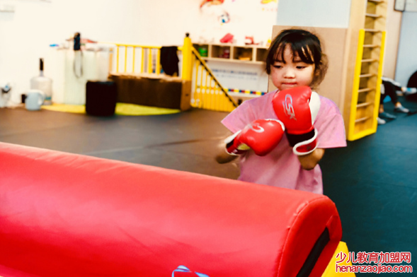 哈尼小孩运动馆加盟