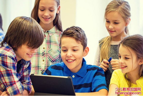 喵博少儿编程加盟