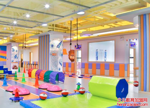 健飞少儿体能馆加盟