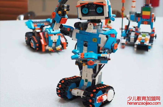 乐高机器人教育加盟费用是多少？