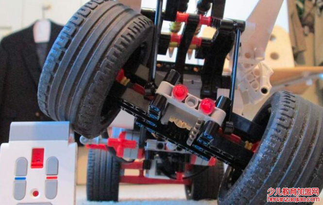 想象粒乐高科学探索中心加盟