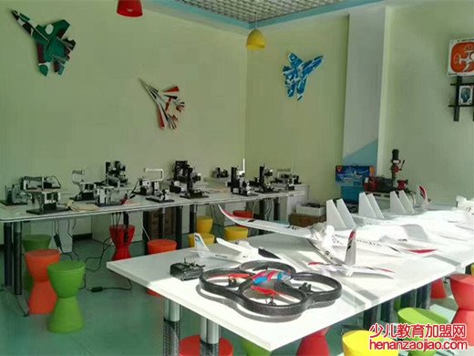 创客教育加盟费多少钱？创客教育加盟有什么优势？