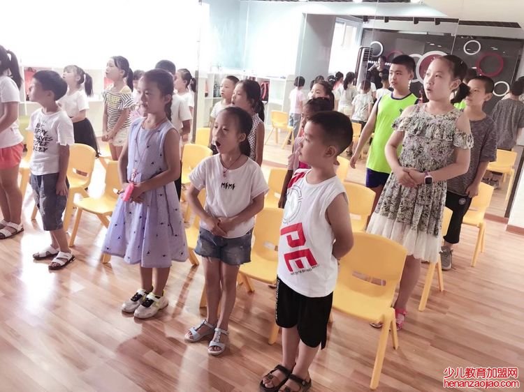 爱萌滔客少儿口才加盟