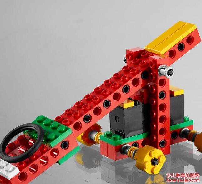 乐赢乐高教育加盟