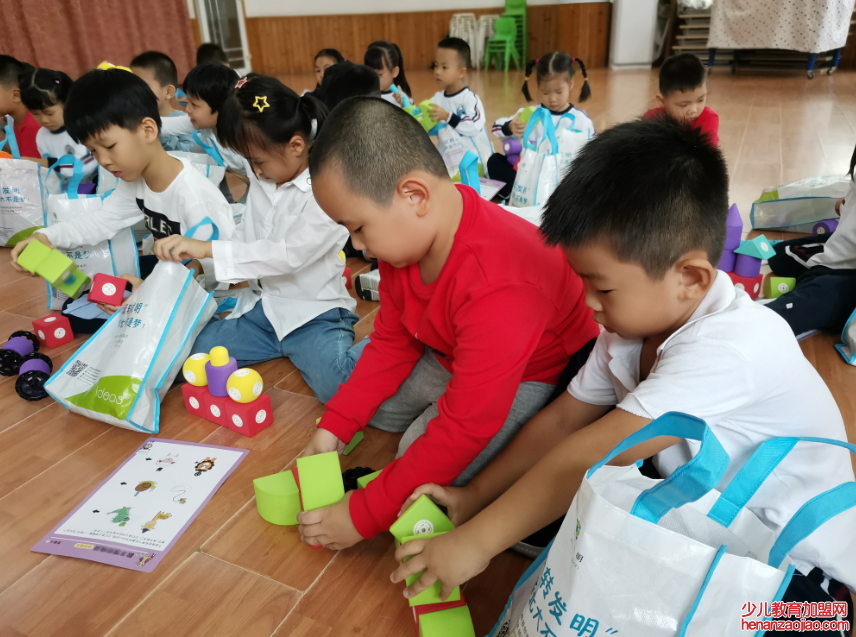 小小发明家 行业中备受欢迎的早教品牌值得加盟