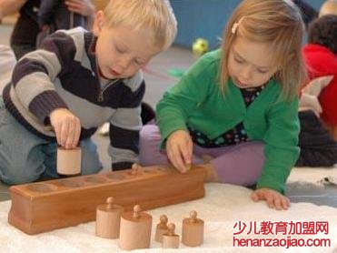 蒙台梭利的特点是什么 蒙台梭利的组织形式是怎样的