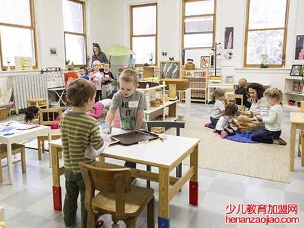 蒙台梭利的特点是什么 蒙台梭利的组织形式是怎样的