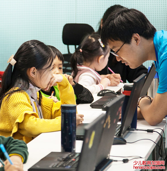 如何加盟线下编程教育