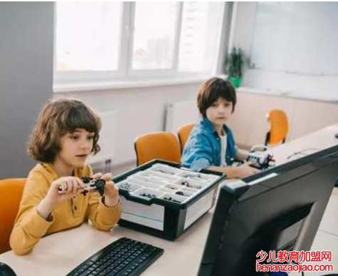 少儿编程加盟费大概是多少？有哪些合作优势？