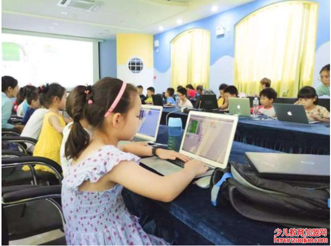 如何针对幼儿编程教育项目加盟？有哪些注意事项和条件？