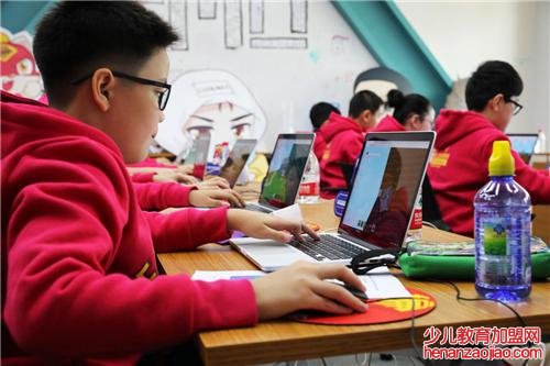 喵博少儿编程加盟