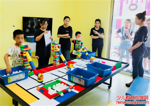 机械公民机器人