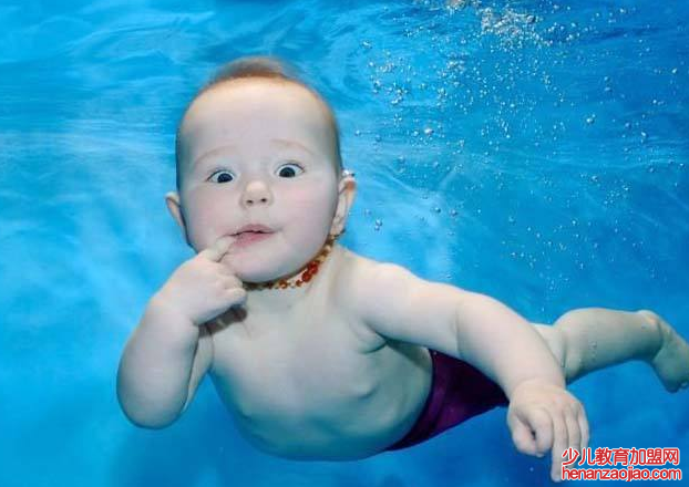 亲亲天使婴儿游泳馆——建立了婴幼儿游泳馆直营中心成为涵盖0-6岁婴幼儿游泳服务的机构