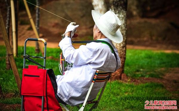 耆宿怎么读,耆宿的读音是什么,耆宿是什么意思？