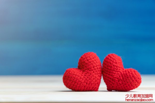 缱绻怎么读拼音是什么,缱绻是什么意思,缠绵缱绻是什么意思