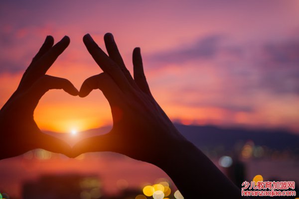 缱绻怎么读拼音是什么,缱绻是什么意思,缠绵缱绻是什么意思