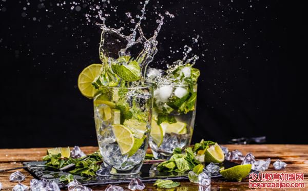 Mojito怎么发音,Mojito读音,mojito是什么意思