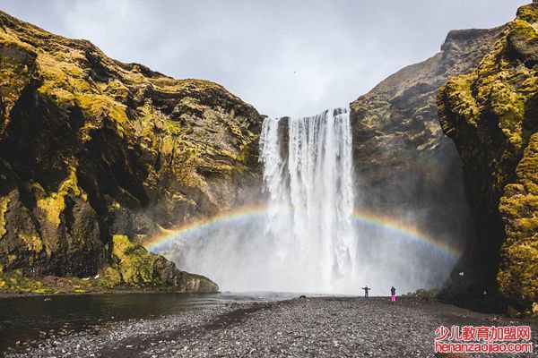 为什么雨后天上挂着彩虹,彩虹是怎样形成的