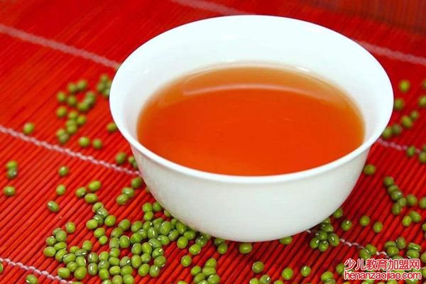 绿豆汤为什么是红色的,绿豆汤变红能喝吗