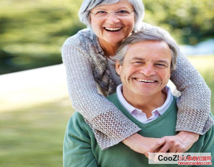 老年人的性格是不是跟小孩一样
