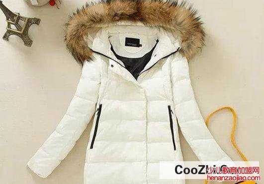 羽绒服可以用洗衣机洗吗怎么处理