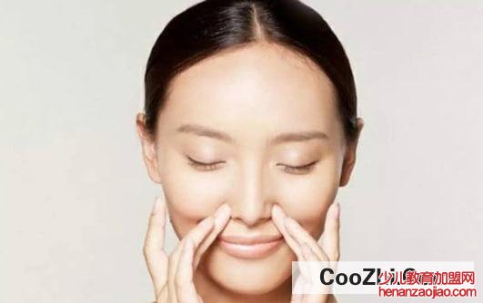 鼻子周围长痘痘是啥原因