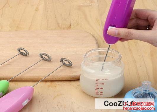 给宝宝冲奶粉泡泡很多怎么回事