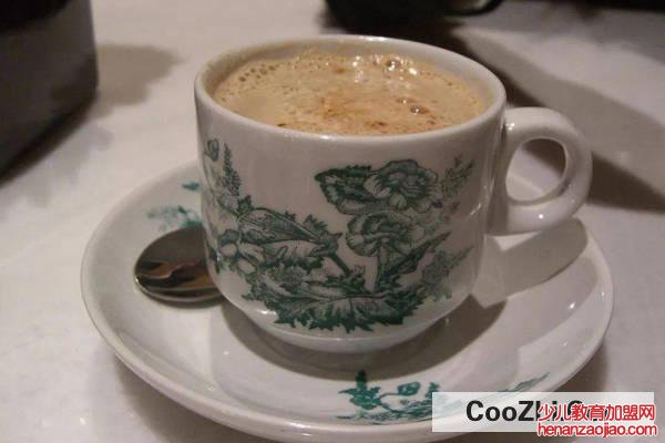 白咖啡是不是白色的咖啡?