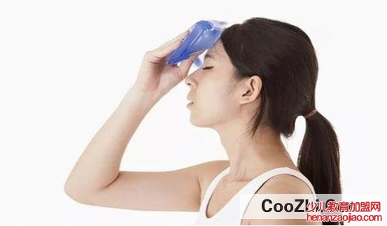 收藏冰块的日常妙用有哪些