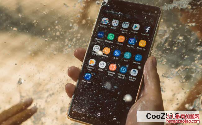 手机泡水了可以用吗