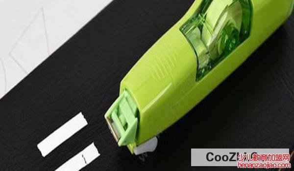 修正液弄衣服上怎么洗掉