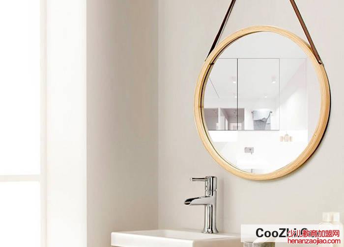 介绍个镜子洁净的小窍门