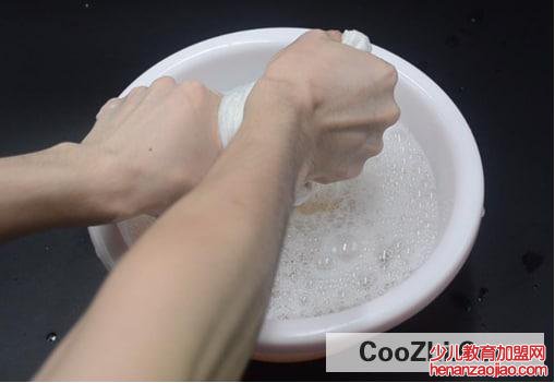 介绍巧除白背心黑斑的方法