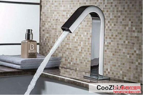 感应水龙头的清洁方法