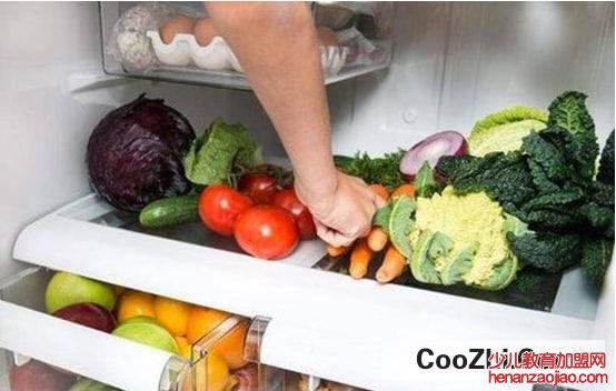 保持冰箱卫生不长细菌的方法