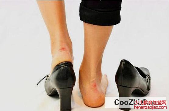 磨新鞋鞋跟有哪些小窍门