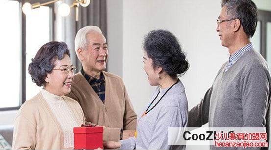 两亲家初次见面怎么交流