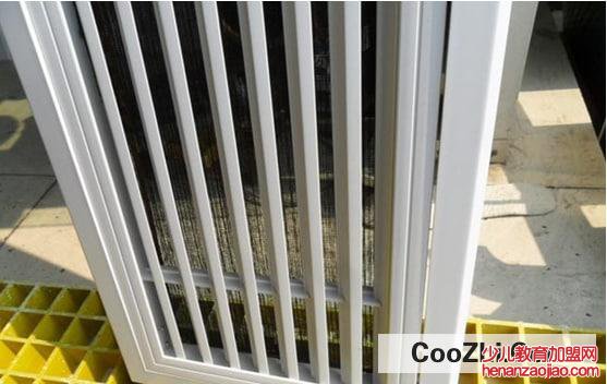 电动百叶窗的清洗小窍门