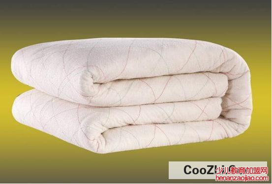 棉被怎样放置能节省空间
