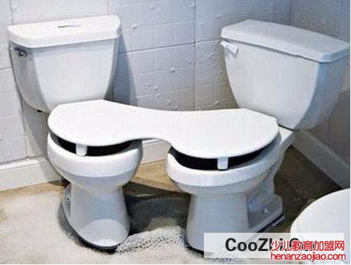 冲厕所为什么要盖马桶盖