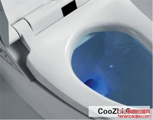 冲厕所为什么要盖马桶盖