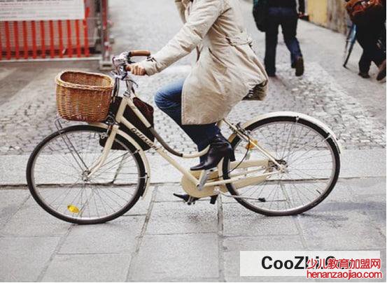 防止自行车冷天慢撒气的窍门