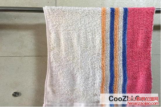 使变硬的毛巾复软的窍门