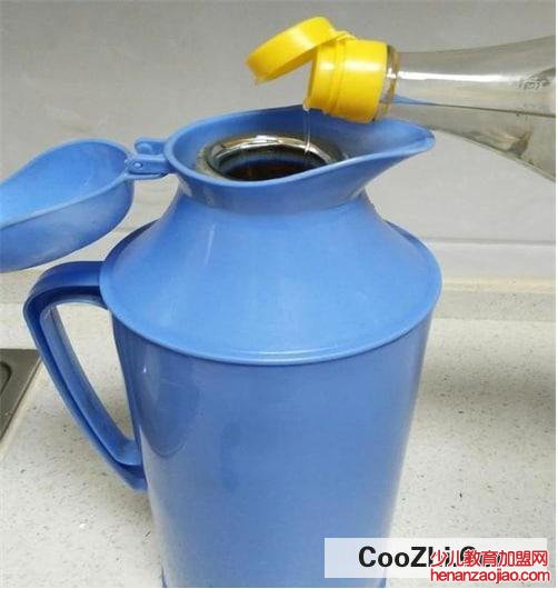 去除热水瓶、水壶水垢的方法