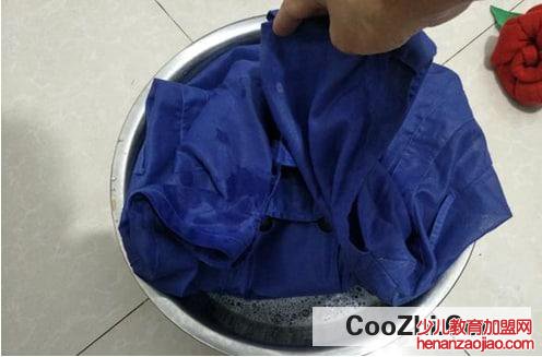 如何洗涤丝绸衣服