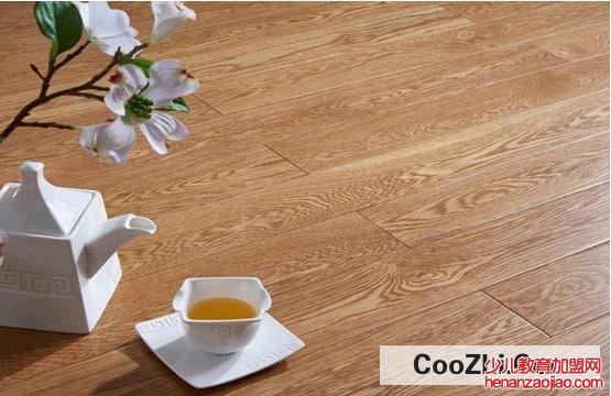 清除地上碎玻璃的小窍门