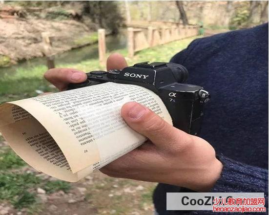 清除地上碎玻璃的小窍门