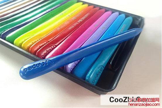 如何清除墙上的蜡笔渍