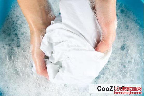 妙招巧除蛋白污渍、蛋黄渍